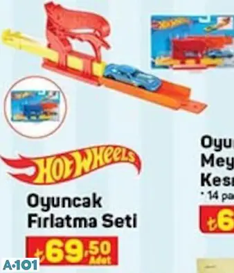 HOT WHEELS OYUNCAK FIRLATMA SETİ HOT WHEELS OYUNCAK FIRLATMA SETİ